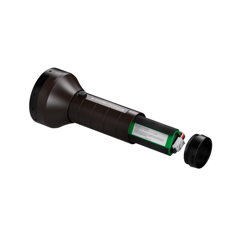 Load image into Gallery viewer, Ledlenser P18R Signature
